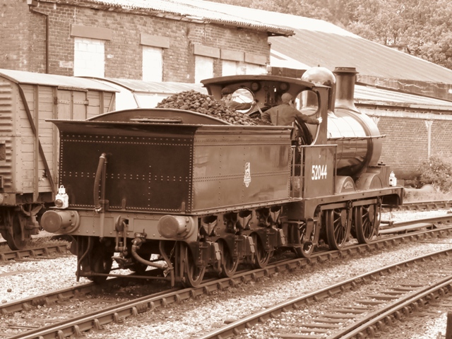 528 (Kitson 2107/1876)